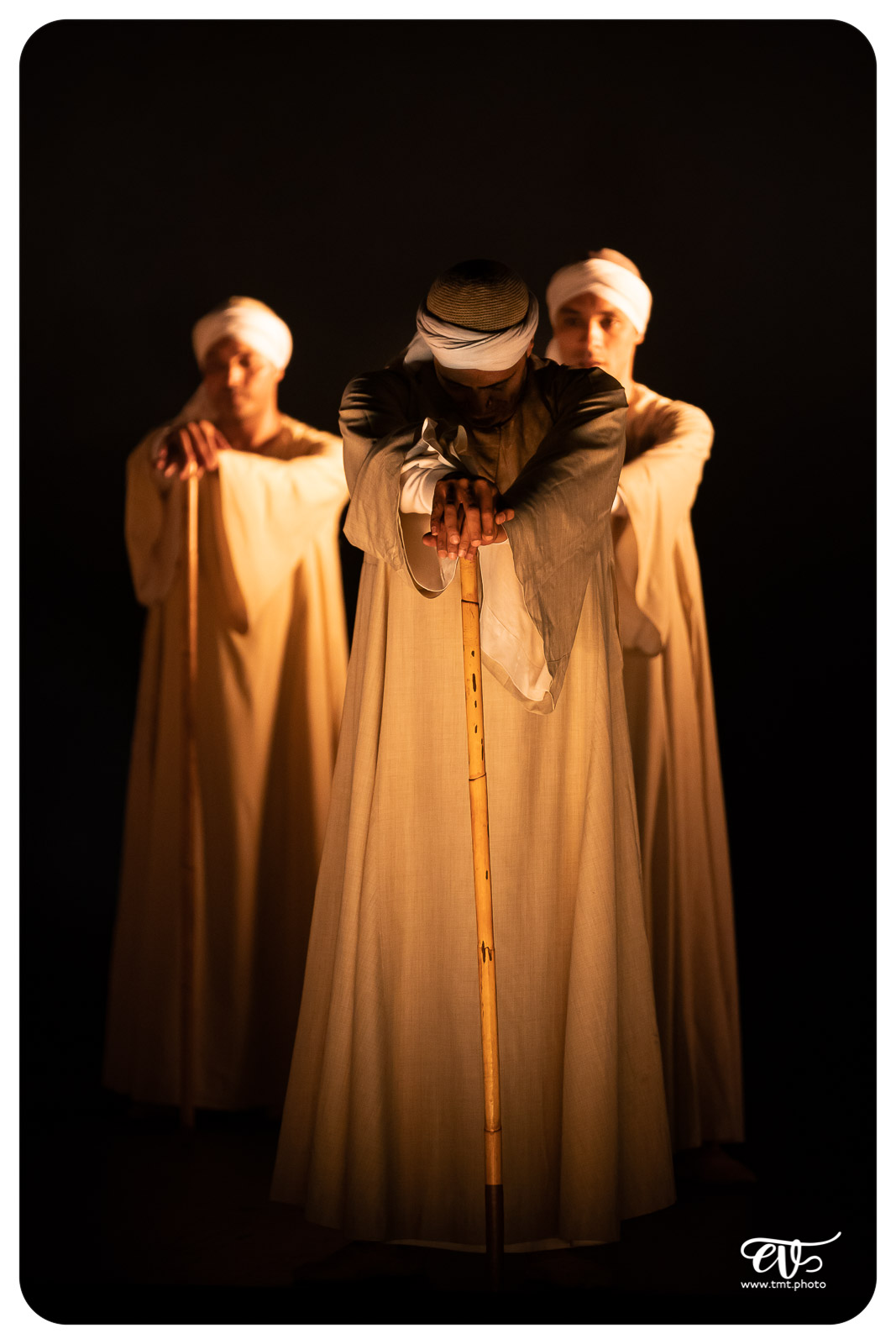 DANS LE CERCLE DES HOMMES DU NIL - CENTRE MEDHAT FAWZY DE MALLAW